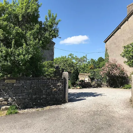 Pear Tree Barn * Crooklands